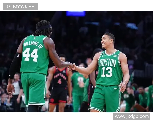 马尔科姆布罗格登的篮球之路与成就分析