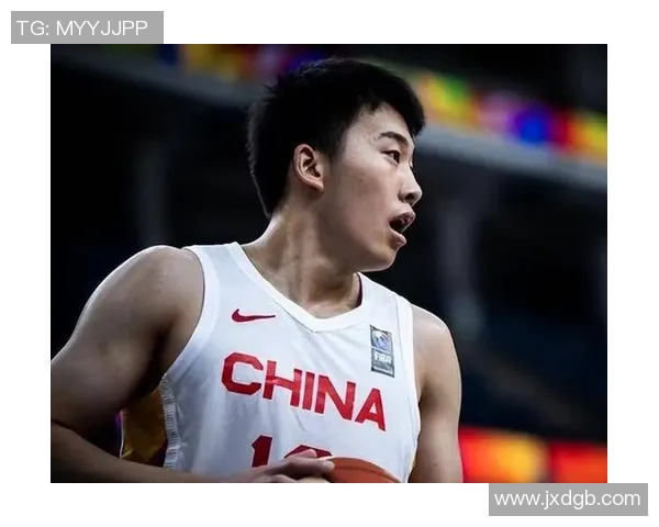 齐麟的崛起与挑战：探索年轻球员在职业篮球中的奋斗与成长之路