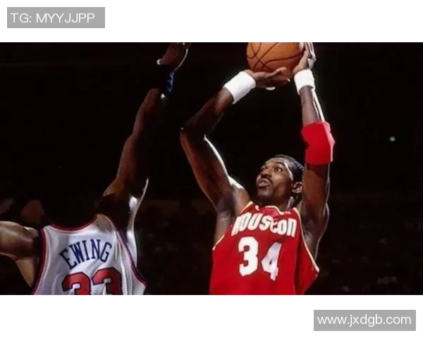 1998年NBA经典对决乔丹与奥拉朱旺的传奇比赛回顾与分析 1998年NBA经典对决乔丹与奥拉朱旺的传奇比赛回顾与分析