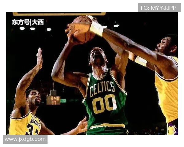 乔尔恩比德的篮球传奇之路与未来展望：从新星到超级巨星的蜕变