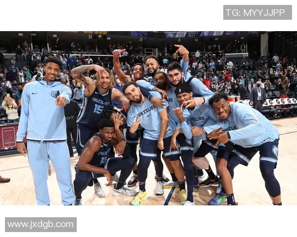 勇士与篮网激战正酣A直播带你全程感受比赛精彩瞬间