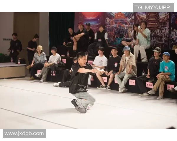 杭州街舞队在世界攀岩锦标赛中的精彩表现与状态分析MBA