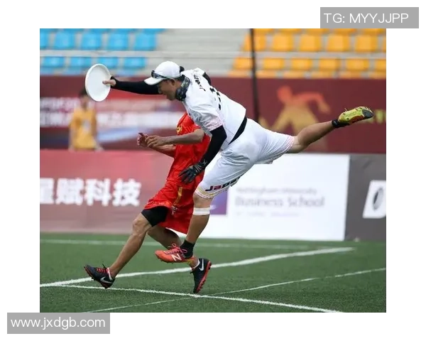 广州飞盘队整体压制战术解析与比赛表现的深度剖析